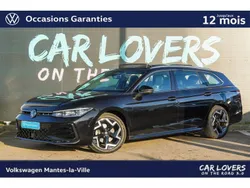 Noir Utilisé 2024 VW Passat R-line Coupé | 38 990 € (Prix cher)