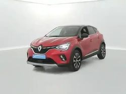 Rouge Utilisé 2024 Renault Captur Techno SUV | 19 490 € (Prix juste)
