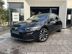 Noir Utilisé 2021 VW Golf VIII Life | 21 880 € (Prix juste)