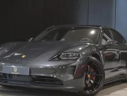 Gris Utilisé 2023 Porsche Taycan GTS Sport Turismo Berline | 88 900 €