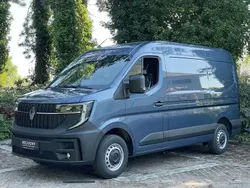 Bleu Nouvelle 2025 Renault Master Van | 38 975 € (Prix juste)