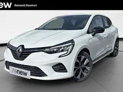 Blanc Utilisé 2023 Renault Clio V Evolution Citadine | 15 490 € (Prix juste)