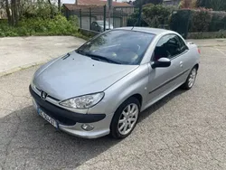 Utilisé 2001 Peugeot 206 CC Cabriolet | 4 500 € (Prix juste)