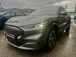 Gris Utilisé 2022 Ford Mustang Mach-E Extended Range SUV | 44 500 € (Prix juste)