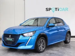 Vert Utilisé 2021 Peugeot e-208 Allure Citadine | 14 900 € (Prix juste)