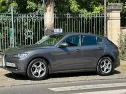 Gris Utilisé 2019 Alfa Romeo Stelvio Business SUV | 17 950 € (Bon prix)