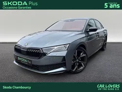 Gris Utilisé 2024 Skoda Octavia SportLine Berline | 37 990 € (Prix assez cher)