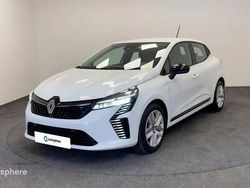Blanc Utilisé 2024 Renault Clio V Evolution Berline | 16 299 € (Prix juste)