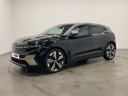 Noir Utilisé 2024 Renault Mégane Iconic Berline | 31 990 € (Prix juste)