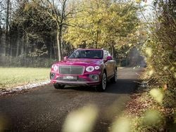 Mauve Occasion 2022 Bentley Bentayga Mulliner SUV | 179 950 € (Prix juste)