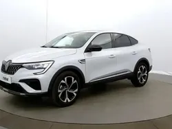 Blanc Utilisé 2024 Renault Arkana Techno SUV | 25 690 € (Prix juste)