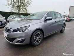 Gris Utilisé 2015 Peugeot 308 Allure Berline | 8 990 € (Prix juste)