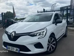 Blanc Utilisé 2023 Renault Clio V Evolution Berline | 18 499 € (Prix juste)