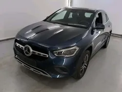 Bleu Utilisé 2021 Mercedes GLA200 Luxury SUV | 32 490 €