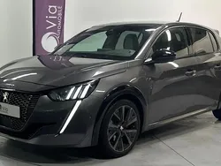 Gris Utilisé 2021 Peugeot 208 GT Citadine | 15 999 € (Prix juste)