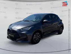 Utilisé 2022 Toyota Yaris Hybrid Design Berline | 19 499 € (Prix juste)