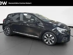 Noir Utilisé 2023 Renault Clio V Evolution Citadine | 14 890 € (Prix juste)