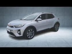 Gris aluminium Utilisé 2019 Kia Stonic Active SUV | 13 900 € (Prix juste)