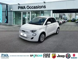 Blanc Utilisé 2023 Fiat 500e Action Citadine | 14 900 € (Prix juste)