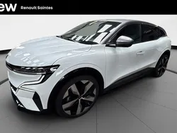 Blanc Utilisé 2022 Renault Mégane Techno Berline | 26 990 € (Prix juste)
