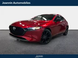 Rouge Utilisé 2025 Mazda 3 Berline | 31 490 € (Prix juste)