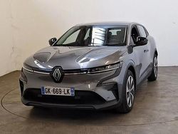 Gris Utilisé 2022 Renault Mégane Evolution Berline | 20 990 € (Prix juste)