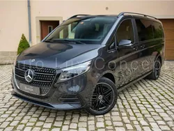 Gris Utilisé 2024 Mercedes V300 AMG line Monospace | 83 989 €