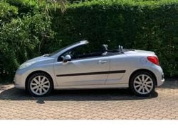 Argent Utilisé 2008 Peugeot 207 CC Sport Cabriolet | 3 900 €