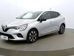 Gris Utilisé 2023 Renault Clio V SE Citadine | 12 990 € (Bon prix)