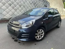 Blanc Utilisé 2016 Kia Rio 2 Berline | 3 990 € (Prix juste)