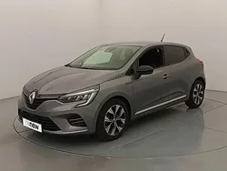 Gris Utilisé 2023 Renault Clio V Evolution Citadine | 14 999 € (Bon prix)