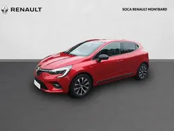 Rouge Utilisé 2023 Renault Clio V Techno Berline | 16 990 € (Prix juste)