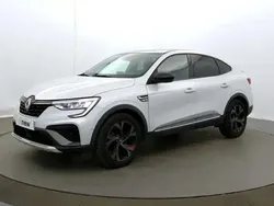 Blanc Utilisé 2022 Renault Arkana R.S. SUV | 22 690 € (Prix juste)
