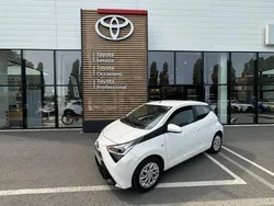 Blanc Utilisé 2021 Toyota Aygo X-play Citadine | 9 980 € (Prix juste)