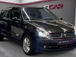 Noir Occasion 2002 Renault Clio II Initiale Citadine | 2 980 € (Super prix)