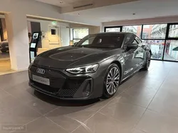 Gris daytona nacré Utilisé 2025 Audi e-tron GT quattro Design Berline | 129 900 €
