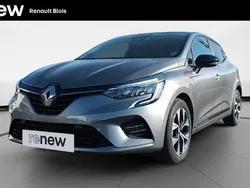 Gris Utilisé 2023 Renault Clio V Evolution Citadine | 17 990 € (Prix cher)