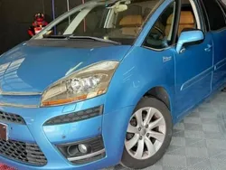 Utilisé 2007 Citroën C4 Picasso Exclusive Monospace | 6 699 € (Prix assez cher)
