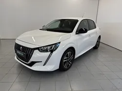 Blanc Utilisé 2023 Peugeot 208 Allure Citadine | 14 990 € (Bon prix)