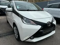 Blanc Utilisé 2014 Toyota Aygo X-play Citadine | 6 990 € (Prix juste)