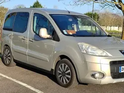 Beige Utilisé 2010 Peugeot Partner Tepee Monospace | 4 490 €