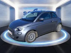 Blanc Utilisé 2022 Fiat 500e Action Berline | 14 949 € (Prix juste)
