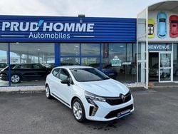 Blanc Nouvelle 2025 Renault Clio V Evolution Berline | 19 890 € (Prix juste)