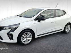 Blanc Utilisé 2024 Renault Clio V Evolution Berline | 20 580 € (Prix assez cher)