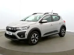 Gris Utilisé 2024 Dacia Sandero Expression Citadine | 16 990 € (Prix juste)