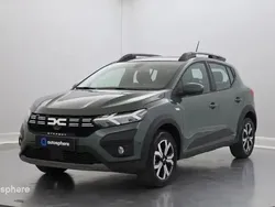 Vert Utilisé 2024 Dacia Sandero Expression Citadine | 16 999 € (Prix juste)