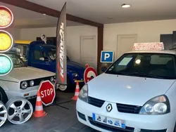Utilisé 2009 Renault Clio II Authentique Citadine | 1 990 €