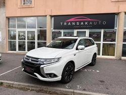 Blanc Utilisé 2017 Mitsubishi Outlander P-HEV Instyle SUV | 14 990 €