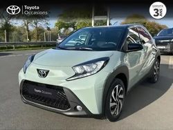 Biton vert aventurine métal/toit noir Utilisé 2025 Toyota Aygo Design Citadine | 17 290 € (Prix assez cher)