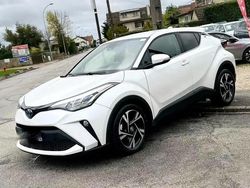 Blanc Utilisé 2023 Toyota C-HR Design SUV | 17 990 € (Prix juste)